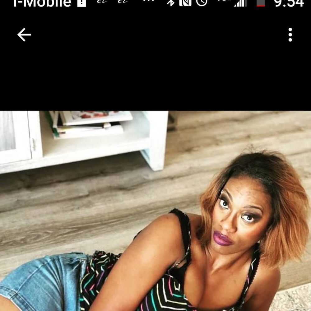 Meet your Posher, Pamela